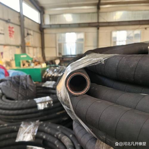 乙炔瓶是什么颜色 乙炔瓶是什么颜色