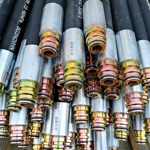 煤矿液压支架高压胶管断头怎么取 煤矿液压支架高压胶管断头怎么取